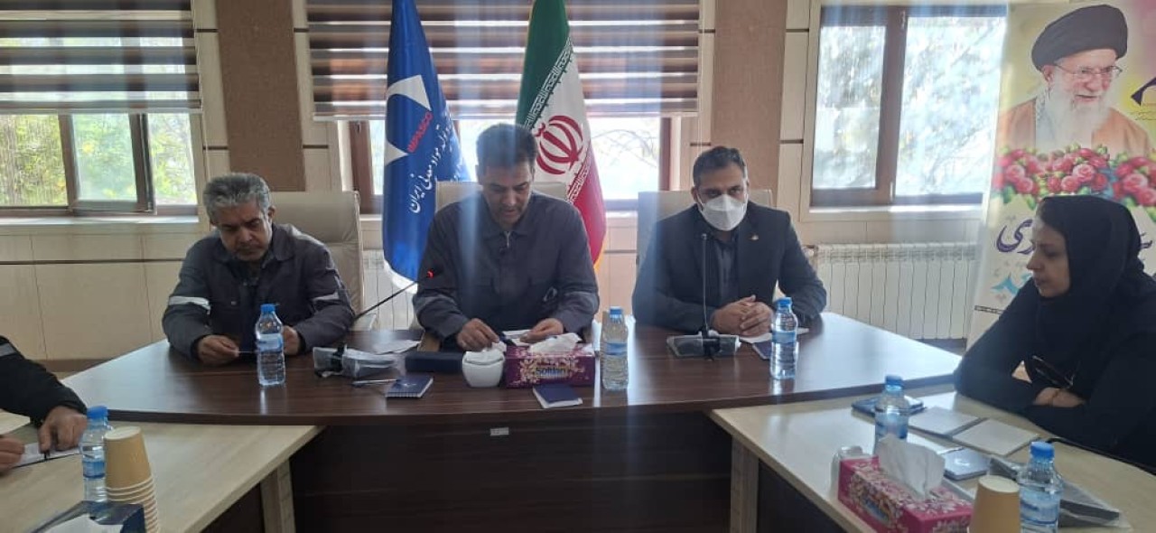 انگیزه و رضایت شغلی مسیر رشد و پویایی است انگیزه و رضایت شغلی مسیر رشد و پویایی است