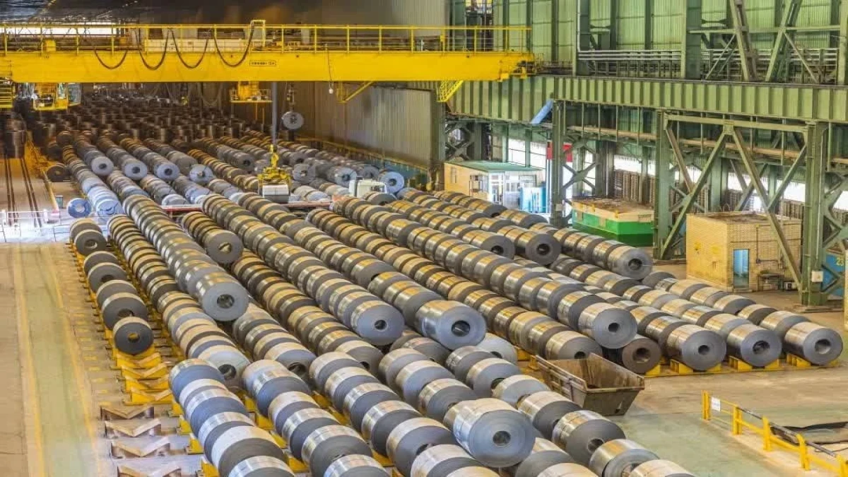 نشت بهین یاب در غیاب عرضه تولیدکنندگان کوچک ورق، بازار ورق را ملتهب می کند